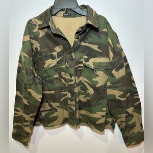 Brooklyn Karma Green Camouflage Utility Jacket w raw hem medium